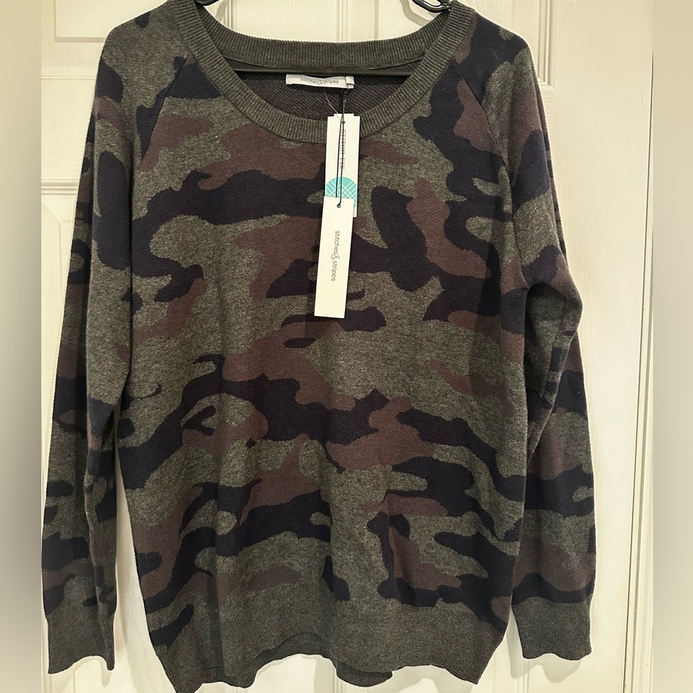 Women’s Camo Sweater, Stitch Fix. NWT!